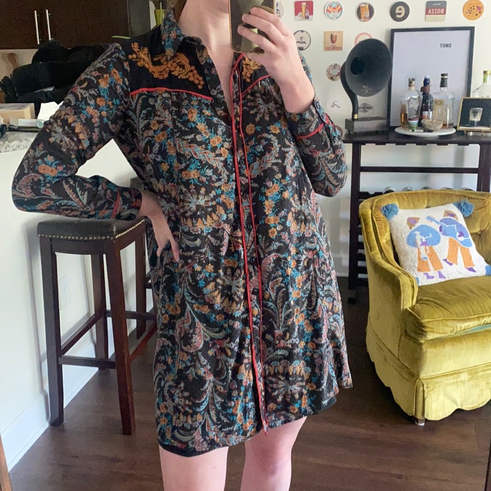 HOLDING HORSES Floral Button-Down Dress